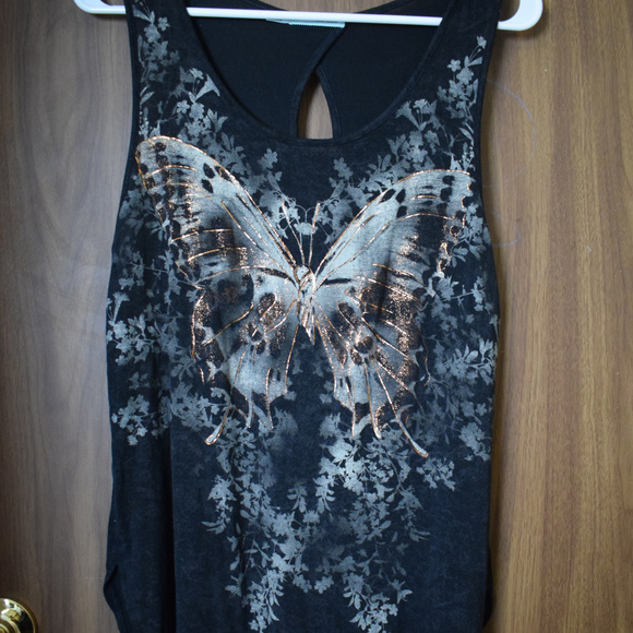 Maurices Tops - Maurices Bronze Butterfly Keyhole Tank Size M🦋